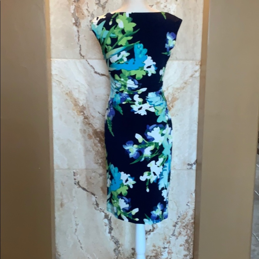 Dress - Picture 3 of 5